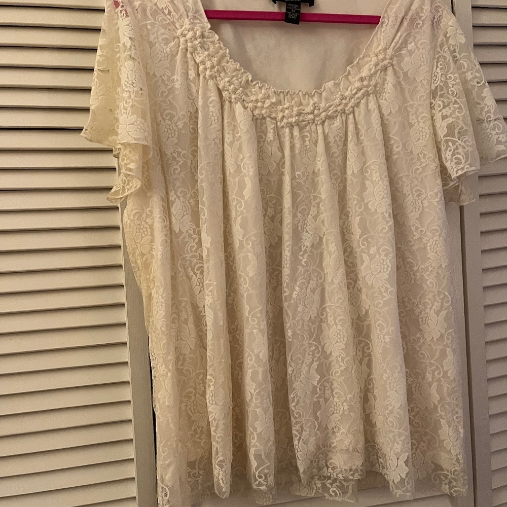 Lace top.  Plus size 3x
